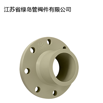 ���i���m